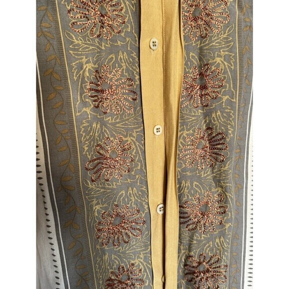 D-icon Men's Short Sleeve Shirt Size Medium Silk Viscose Embroidered Buttons - Picture 5 of 11